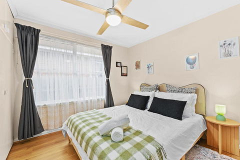 Retro Retreat - Mornington - Accommodation Georgetown 1