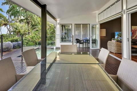 Ripples On The Beach - Beachfront Mission Beach - Accommodation Georgetown 2