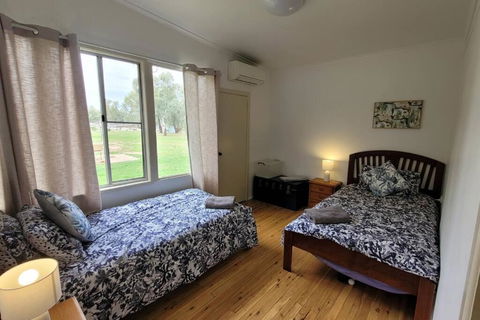 River Cottage - Accommodation Georgetown 2