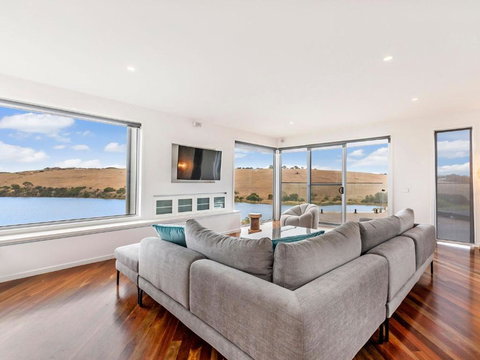 River Reveal - Accommodation Georgetown 1