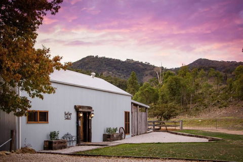 Riverlea Stables- Style And Charm Await You! - Accommodation Georgetown 0