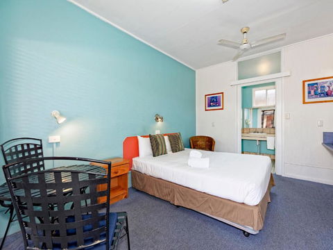 Riviera Motel Bundaberg - Accommodation Georgetown 2
