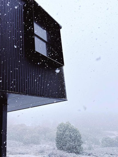 Roam Merrijig - Luxury Stay With Mountain Views - Foothills Of Mt Buller - Accommodation Georgetown 3