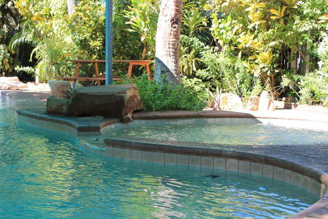 Roey Backpackers And Party Bar - Accommodation Georgetown 0