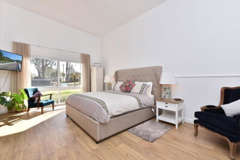 Rose Cottage Studio Romantic Or Solo Getaway. Spa, Games Room - Accommodation Georgetown 2