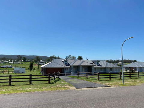 Rosehill Vines - Accommodation Georgetown 2