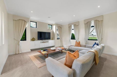 Roselawn Retreat - Pool, Incredible Views, Sleeps 8 - Accommodation Georgetown 1