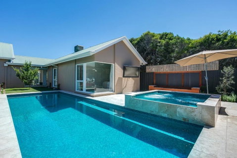 Royadie Resort - Pool Spa Tennis 500m To Beach - Accommodation Georgetown 2