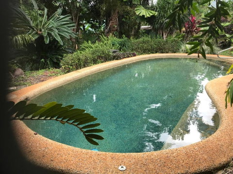 Royal Palm Cottage, Entire Two Bedroom 2 Bathroom House With Pool - Accommodation Georgetown 2