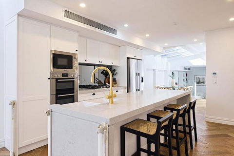 Royal Redfern I90 - Accommodation Georgetown 2