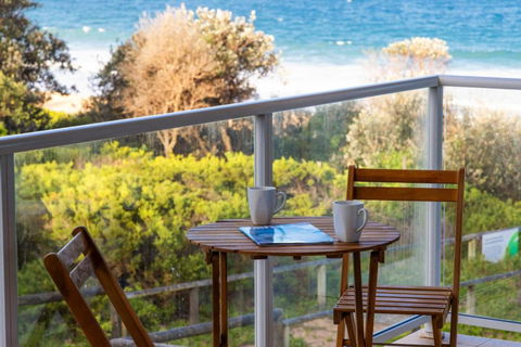 Royal Surf - Direct Beachfront - Accommodation Georgetown 1
