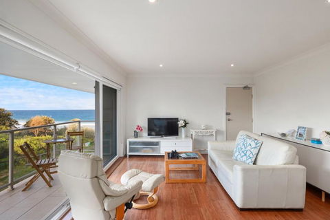 Royal Surf - Direct Beachfront - Accommodation Georgetown 2
