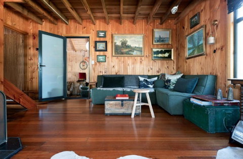 Rustic Barn By The Bay - Accommodation Georgetown 1