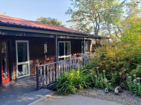 Rustic Queen Of Leura - Accommodation Georgetown 2