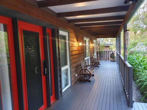 Rustic Queen Of Leura - Accommodation Georgetown 3