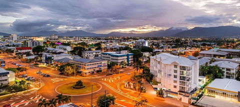 Rydges Esplanade Resort Cairns - Accommodation Georgetown 2