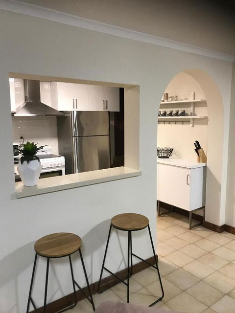 SA House - Accommodation Georgetown 0