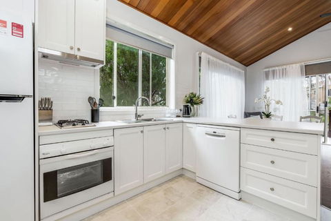 Sails Five Inverloch - Accommodation Georgetown 3