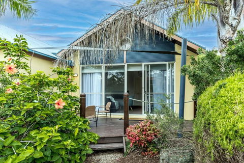 Sails Five Inverloch - Accommodation Georgetown 1