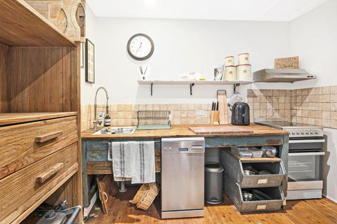 Saint Eloi Le Jardin - Accommodation Georgetown 3