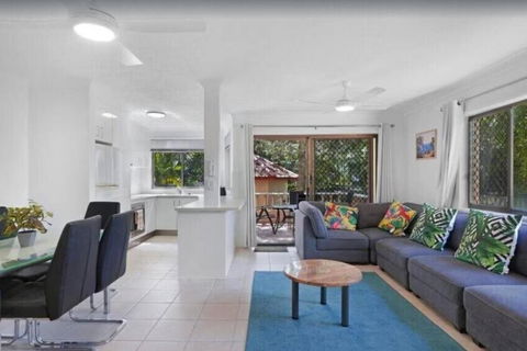 Salerno - Hosted By Burleigh Letting - Accommodation Georgetown 0