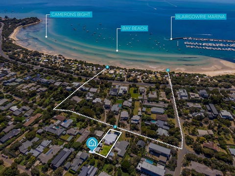 Salt Air Beach Retreat - 280m Walk To Foreshore, Check Out 5pm Sunday! - Accommodation Georgetown 1