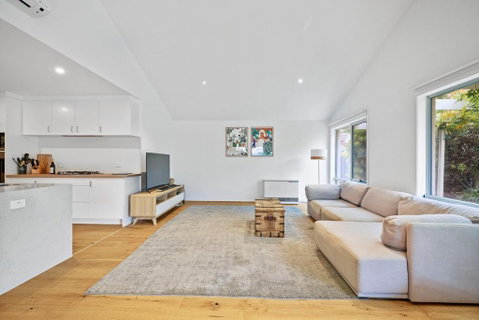 Salt Air Hideaway With Lush Backyard - Accommodation Georgetown 3