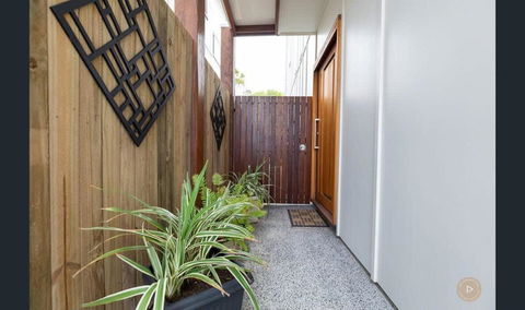 Salt Zen Holiday Townhouse - Accommodation Georgetown 1