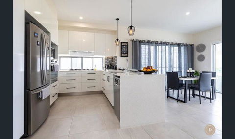 Salt Zen Holiday Townhouse - Accommodation Georgetown 3