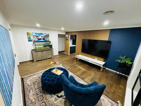 Sanctuary Lakes Holiday House - Accommodation Georgetown 0
