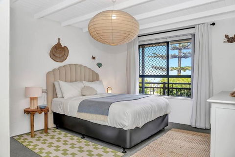 Seacliff Cove - Breezy Beachfront Tranquillity - Accommodation Georgetown 2