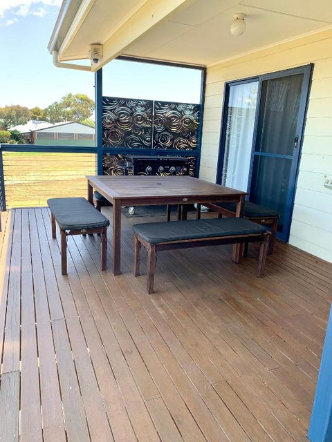 Sandcastle - A Esplanade Place, Stunning Views - Accommodation Georgetown 2