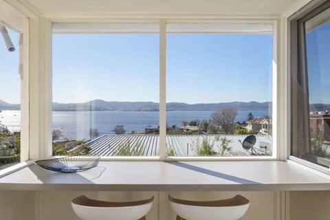 Sandcastle At Sandy Bay Perfect Location Views - Accommodation Georgetown 1