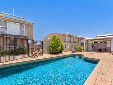 Sandcastles 7 8 Ala Moana Way - Accommodation Georgetown 0