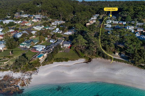 Sandlines At Hyams Beach - Accommodation Georgetown 1