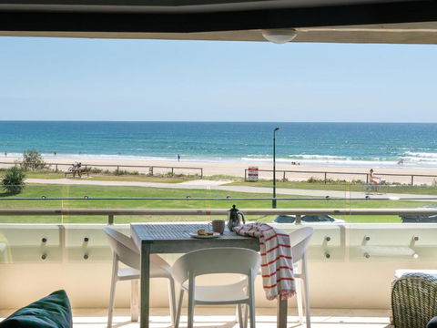 Sandrift Beachfront Apartments - Accommodation Georgetown 2