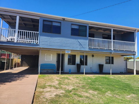 Sands Beach House - Accommodation Georgetown 0