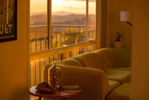Sandy Bay Townhouse - Accommodation Georgetown 2