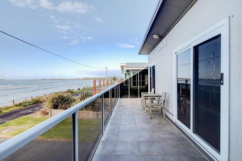 Sandy Cove - Accommodation Georgetown 3