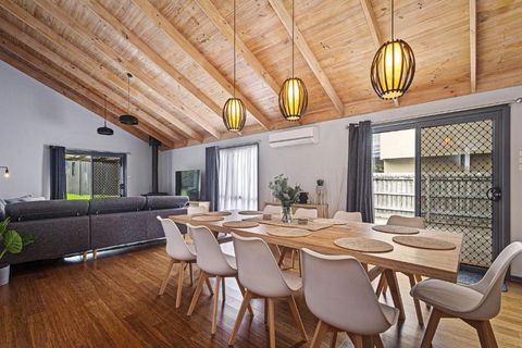 Scenic Beach Escape - Accommodation Georgetown 0