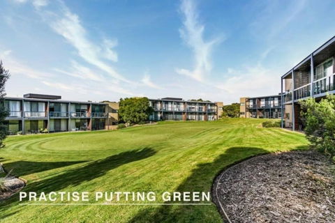 Scenic Golf & Spring 1BR Getaway - Accommodation Georgetown 3