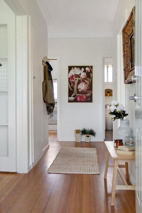Scenic Serenity Large Family Home In Geelong - Accommodation Georgetown 2