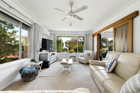 Sea View Cottage Wifi And Linen Included Inverloch - Accommodation Georgetown 2