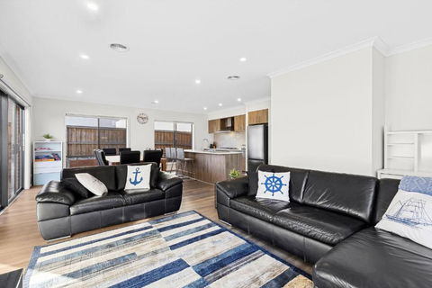 Sea View Seaside Retreat In Clifton Springs - Accommodation Georgetown 2