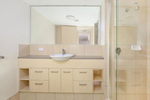 Seabourn Unit 102, 56 Lower Gay Tce Caloundra - Accommodation Georgetown 1