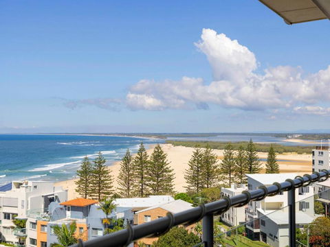 Seabourn Unit 702 Caloundra QLD - Accommodation Georgetown 1