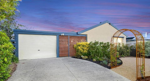 Seabreeze - Minutes From The Beach - Accommodation Georgetown 0