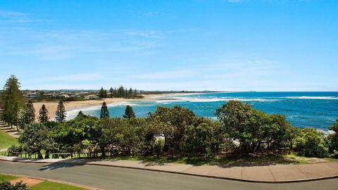 Seacrest Unit 3 Moffat Beach QLD - Accommodation Georgetown 1