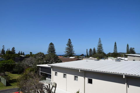 Seacrest Unit 4 - Bring Your Own Linen. - Accommodation Georgetown 1