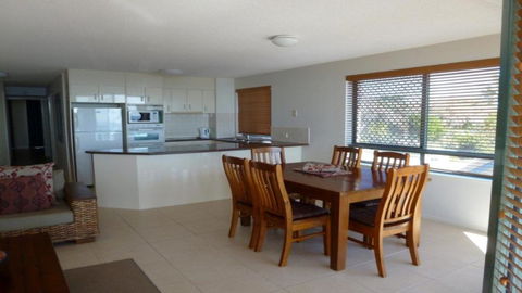 Seacrest Unit 4 Moffat Beach QLD - Accommodation Georgetown 1